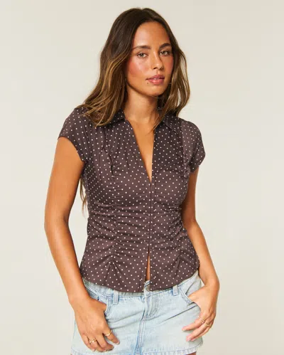Hollister Short-sleeve Ruched Hook And Eye Shirt In Brown
