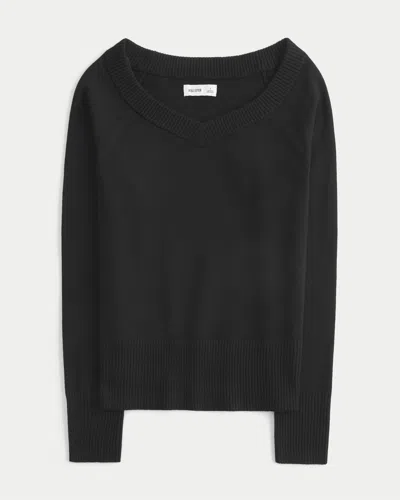 Hollister Wide V-neck Raglan Sweater In Black