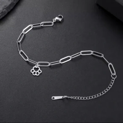 Hollywood Sensation Loyalprint Delicate Paw Print Link Bracelet In Silver