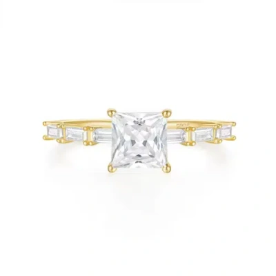 Hollywood Sensation Lumina Luxurious Ring With Princess-cut Aaaaa Cubic Zirconia In Gold