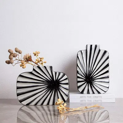 Homary 2 Pieces Abstract White & Black Striped Resin Flower Vase Set Home Ornament Decor Art