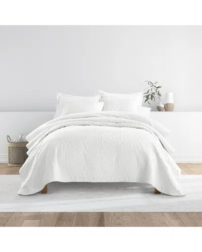 Home Collection All Season Floral Stitch Quilt Set In White