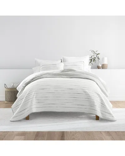 Home Collection All Season Horizon Lines Reversible Quilt Set In Gray