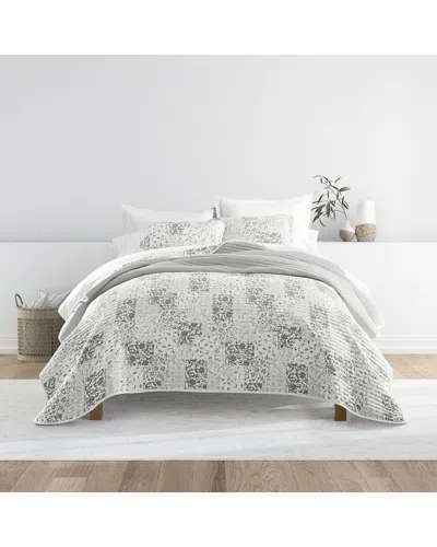 Home Collection All Season Scrolled Patchwork Reversible Quilt Set In Gray