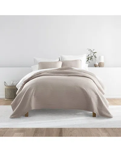 Home Collection All Season Stripe Stitch Quilt Set In Brown
