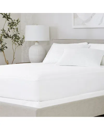 Home Collection Fitted Mattress Protector With Comfortable Padding In White