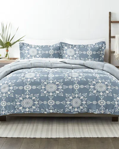 Home Collection Premium Ultra Soft Daisy Medallion Reversible Down-alternative  Comforter In Blue