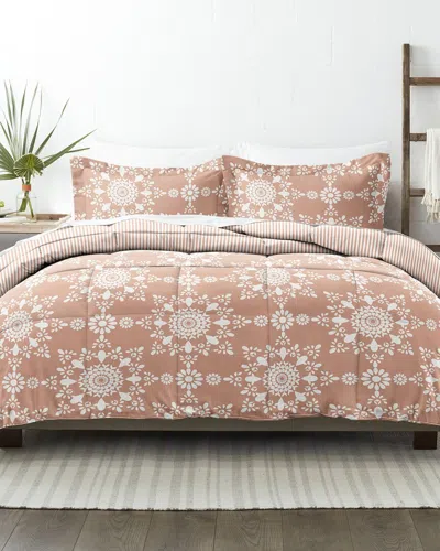 Home Collection Premium Ultra Soft Daisy Medallion Reversible Down-alternative  Comforter In Neutral