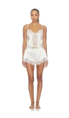 Homebodii Adele Sleep Set In White