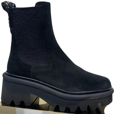 Homers Lys Heeled Ankle Boot In Black