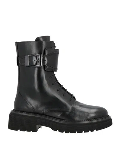 Homers Woman Ankle Boots Black Size 8 Leather