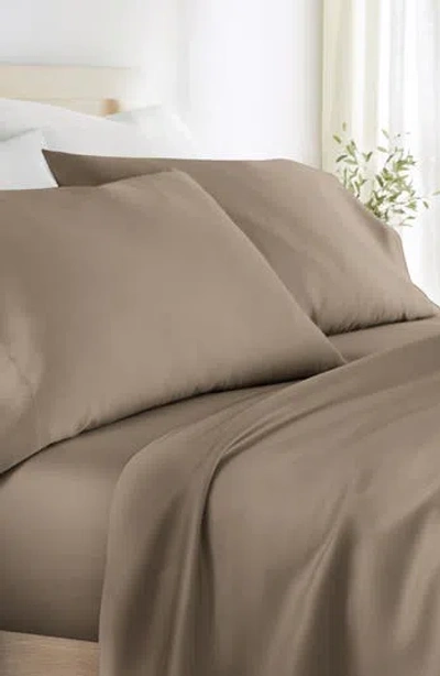 Homespun Set Of 2 Pillowcases In Brown