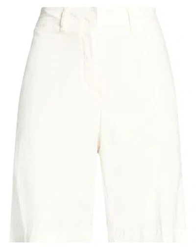 Homeward Clothes Co. Woman Shorts & Bermuda Shorts White Size 2 Cotton, Elastane