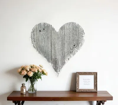 Homezia 18" Rustic Farmhouse White Wash Wooden Heart In Gray