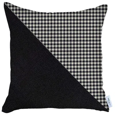 Homezia 18" X 18" Black And White Houndstooth Zippered Handmade Polyester Throw Pillow Cover