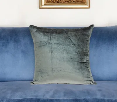 Homezia 18" X 7" X 18" Transitional Charcoal Solid Pillow Cover With Poly Insert In Gray
