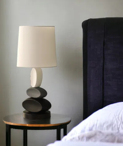Homezia 19" Black Gray And White Metal Table Lamp With White Drum Shade In Blue