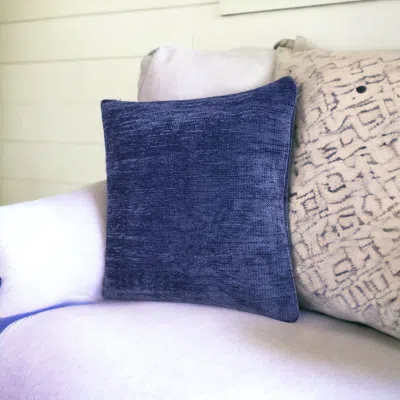 Homezia 20" X 20" Blue Chenille Zippered Pillow