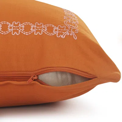 Homezia 20" X 20" Orange And Dark Orange 100% Cotton Geometric Zippered Pillow