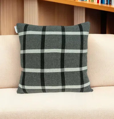 Homezia 20" X 7" X 20" Transitional Gray Pillow Cover With Poly Insert In Green