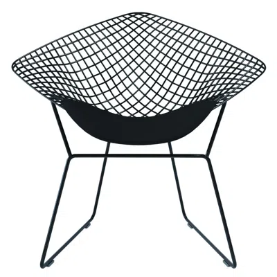 Homezia 32" Black Metal Lounge Chair With Pad