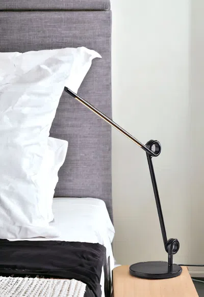 Homezia 35" Black Metal Novelty Desk Led Usb Table Lamp In White