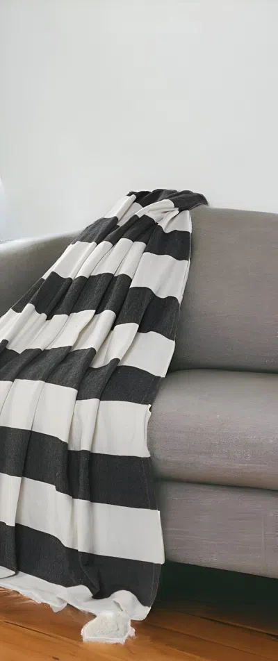 Homezia 50" X 60" Gray And White Woven Cotton Striped Throw Blanket With Tassels