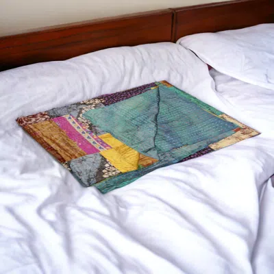 Homezia 50" X 70" Green And White Quilted Cotton Patchwork Throw Blanket With Embroidery