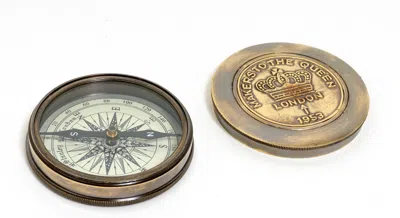 Homezia Brass Makers To The Queen Compass With Leather Case