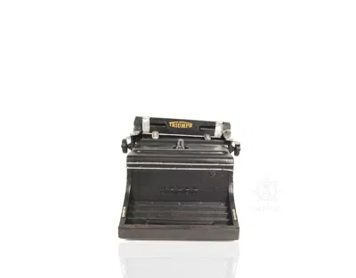Homezia C1945triumph German Typewriter Sculpture In Black