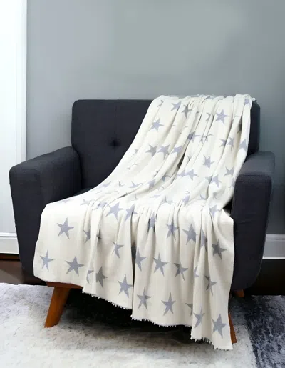 Homezia Gray And White Stars Knitted Throw Blanket