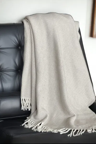 Homezia Grey And White Dreamy Soft Herringbone Throw Blanket