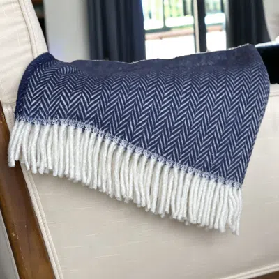 Homezia Navy Blue And White Dreamy Soft Herringbone Throw Blanket