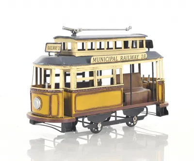 Homezia Railway Cable Car Sculpture