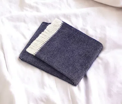 Homezia Soft Navy Blue Links Pattern Throw Blanket