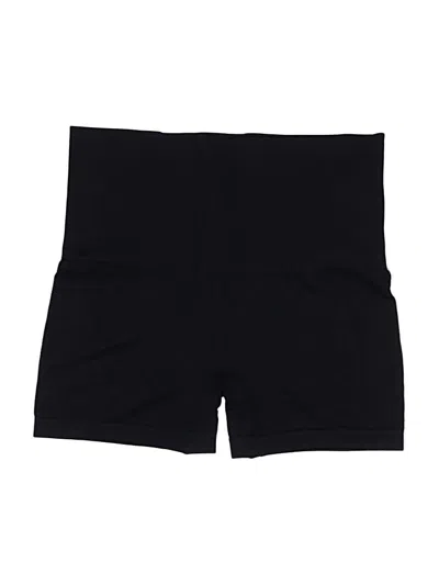 Pre-owned Homma Shorts In Black