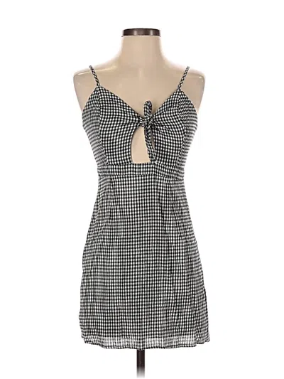 Pre-owned Honey Punch Casual Dress In Black