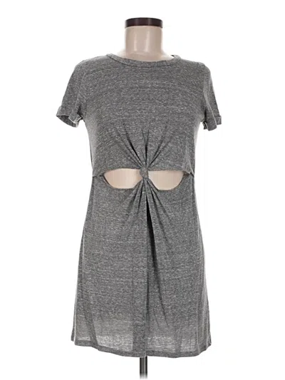 Pre-owned Honey Punch Casual Dress In Gray