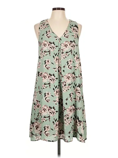Pre-owned Honey Punch Casual Dress In Green