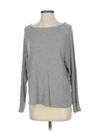 Pre-owned Honeydew Pullover Sweater In Gray
