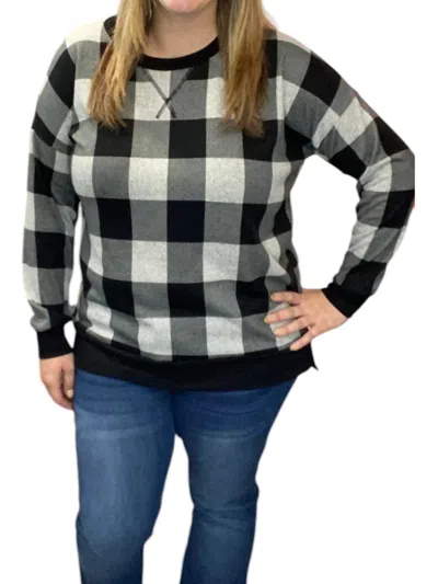 Honeyme Plaid Weekender Top In Black/white In Gray