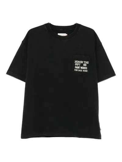 HONOR THE GIFT CHEST-POCKET T-SHIRT