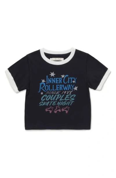 Honor The Gift Crop Graphic T-shirt In Black