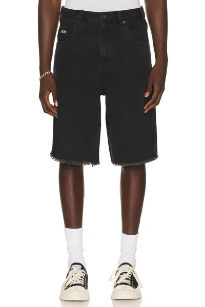 Honor The Gift Frayed Edge 11 Denim Bermudas In Black
