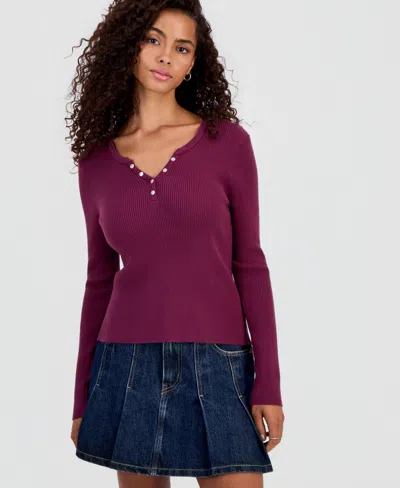 Hooked Up By Iot Juniors' Ribbed Snap Henley Sweater In Mauve Wine