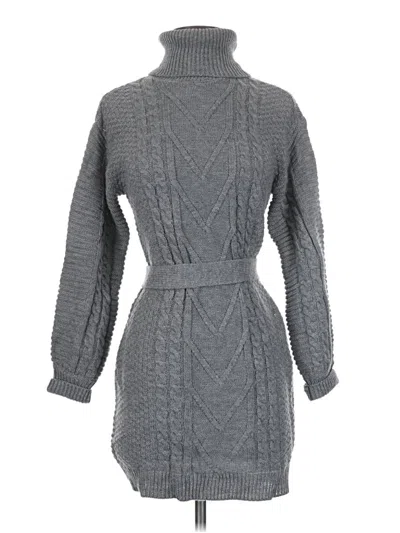 Pre-owned Hooked Up Casual Dress In Gray