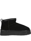 Hoor Vega Platform Boots In Black