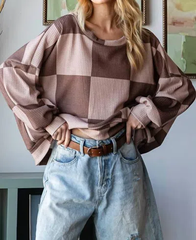 Hopely Checkered Sweatshirt In Mocha In Multi