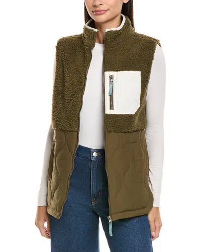 Horizon Mixed Media Quilted Vest In Green