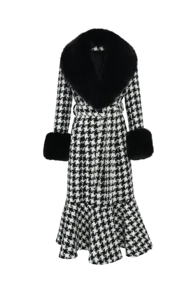 Hortons England Women's Black / White Westminster Cashmere Peplum Coat Houndstooth In Black/white